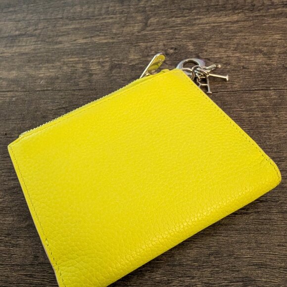 Dior Bullcalf Diorissimo Medium Envelope Wallet Vert Acide - Picture 2 of 5